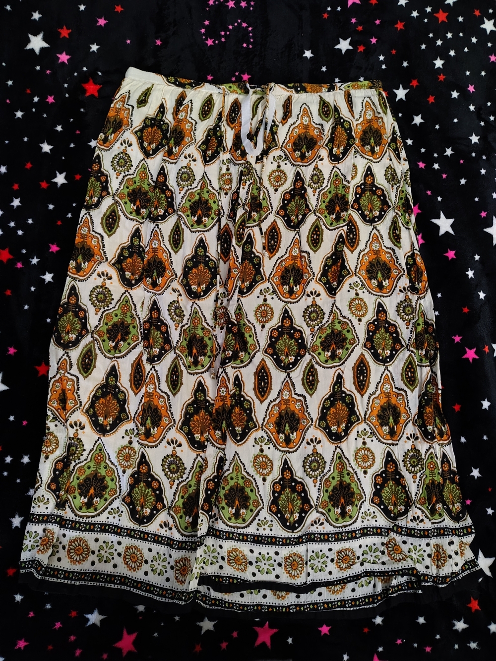 Wet Seal Cream A-Line Skirt with Green & Orange Print